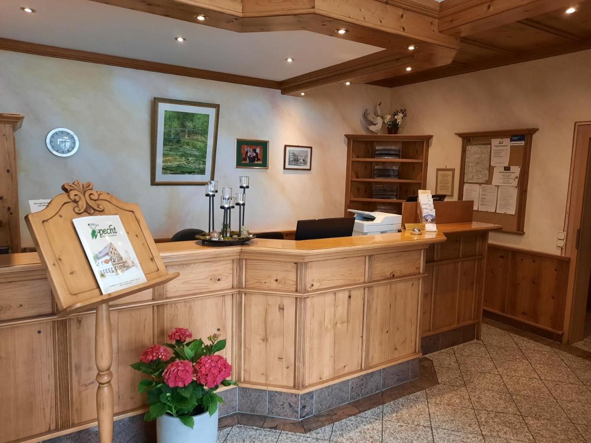 Hotel Gasthof Specht Aichach Buitenkant foto
