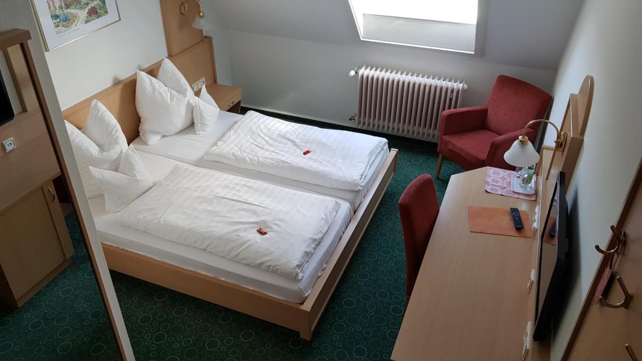 Hotel Gasthof Specht Aichach Buitenkant foto