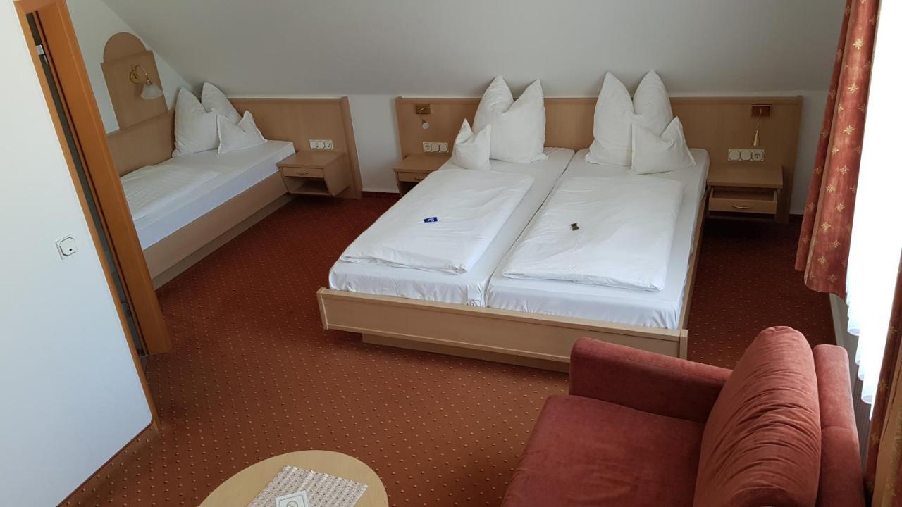 Hotel Gasthof Specht Aichach Buitenkant foto