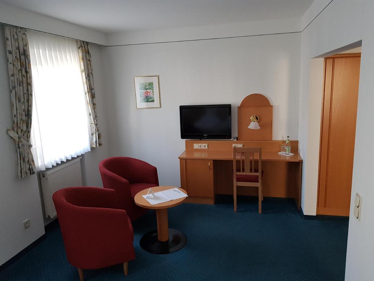 Hotel Gasthof Specht Aichach Buitenkant foto